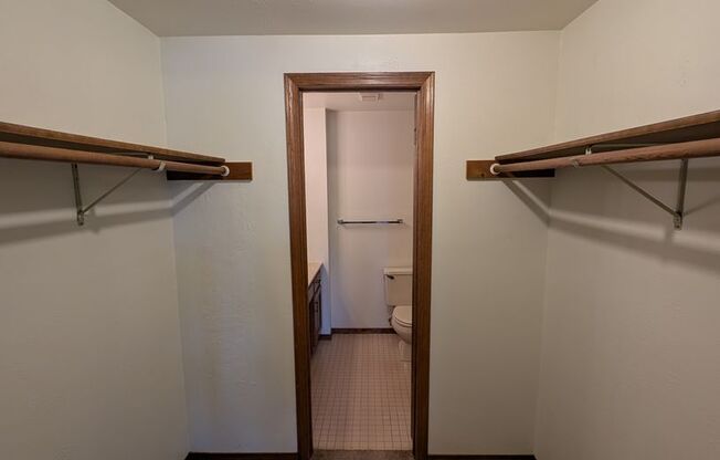 2 beds, 2 baths, 1,029 sqft, $1,299, Unit 2970-046