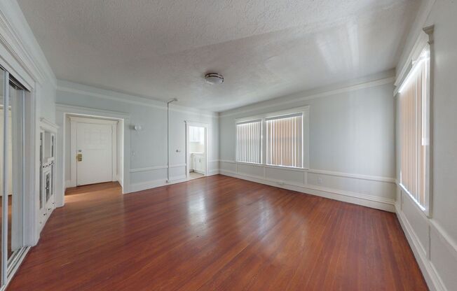 Studio, 1 bath, 352 sqft, $1,604, Unit 429