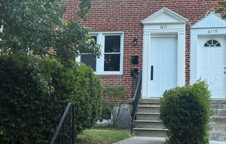 6121 CHINQUAPIN PKWY