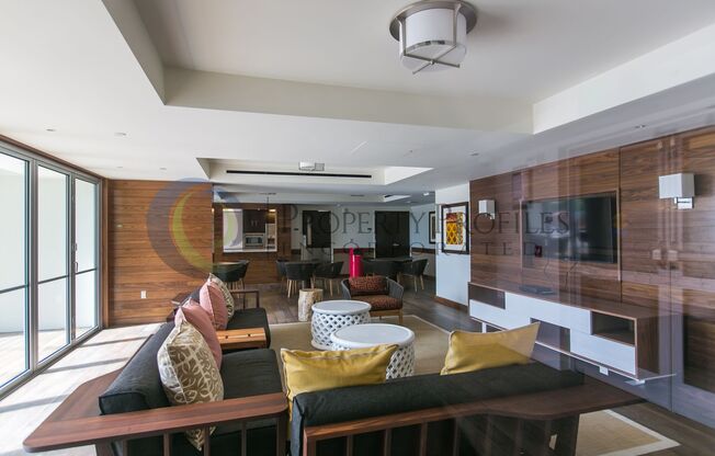 1 bed, 1 bath, $3,200