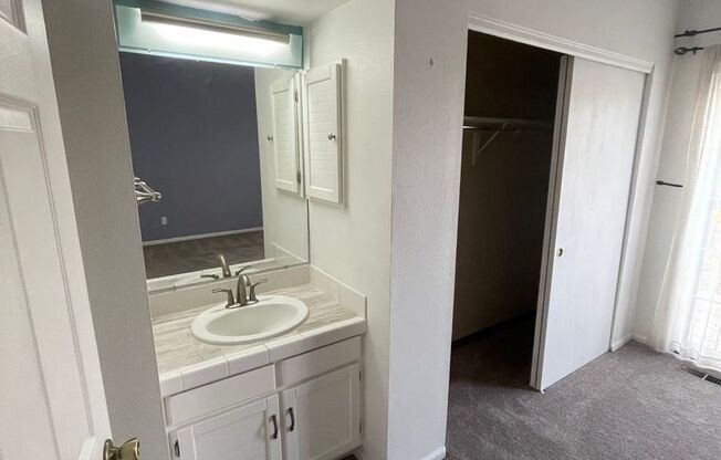 Charming 3b/3b Townhome In Downtown Louisville