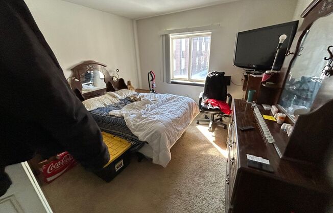 1 bed, 1 bath, $995, Unit 245