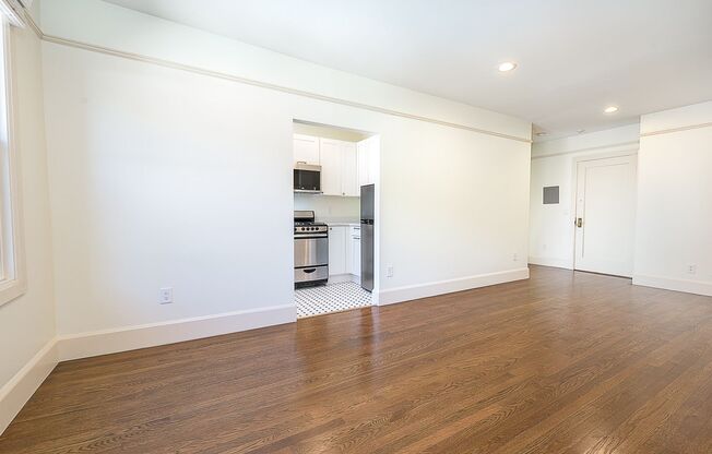 Studio, 1 bath, 463 sqft, $1,550, Unit 408