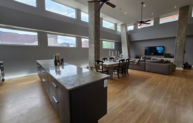 3 beds, 2.5 baths, 2,375 sqft, $4,995, Unit 1B