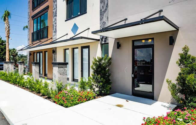 100 North Apartments in Beautiful Downtown Eustis