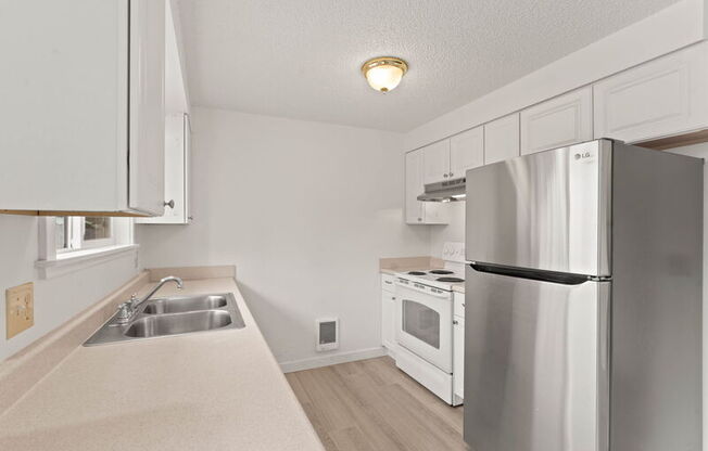 3223 N 7 ST