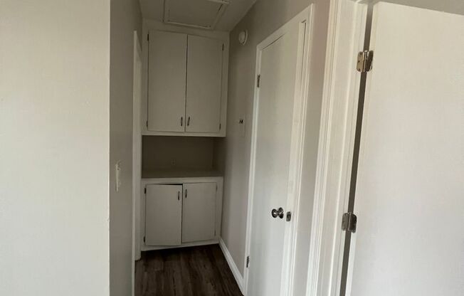 1 bed, 1 bath, $2,400, Unit 8