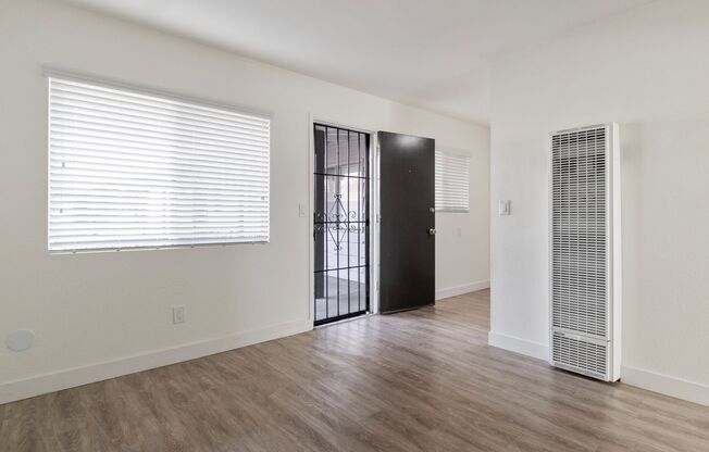 1 bed, 1 bath, $1,650, Unit 620-14