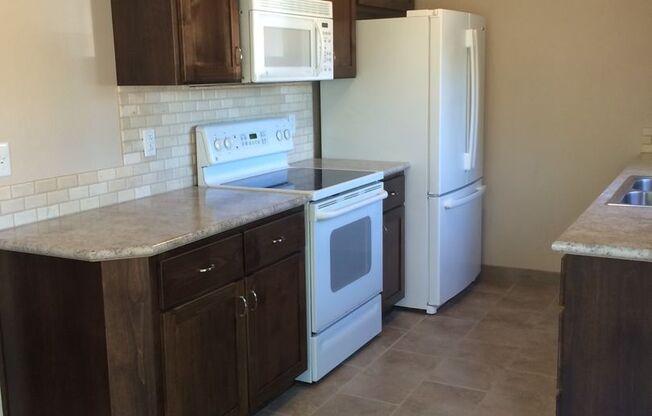 2 beds, 1 bath, $1,695