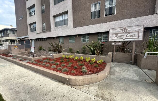 2 beds, 2 baths, 800 sqft, $2,225, Unit 309