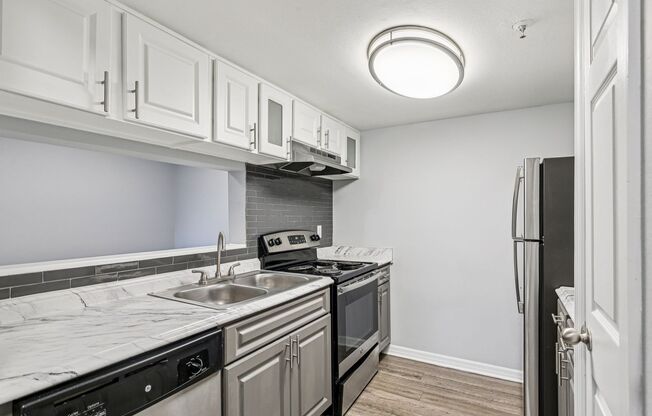2 beds, 1.5 baths, 850 sqft, $1,600