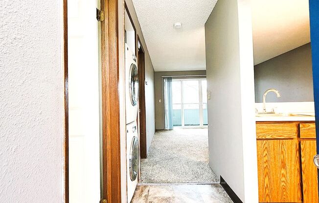 1 bed, 1 bath, 643 sqft, $1,235, Unit 326