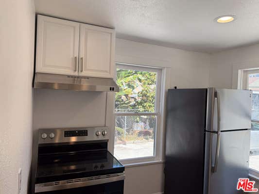 1828 1/4 S GRAMERCY PL