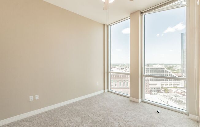 1 bed, 1 bath, $2,695