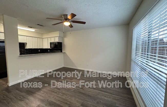 4002 W PIONEER DR