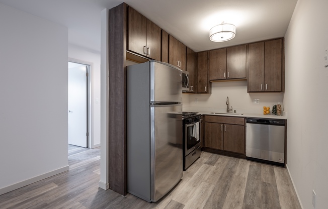2867 S Kinnickinnic