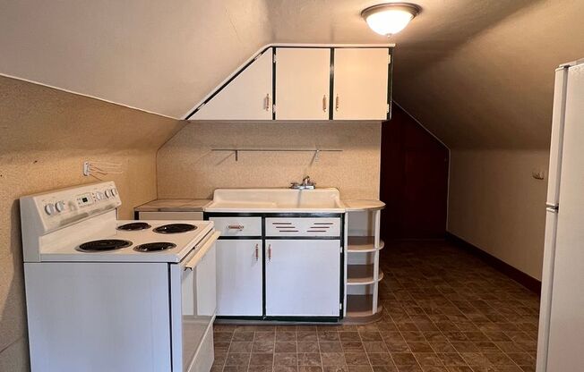 1 bed, 1 bath, 288 sqft, $825, Unit 2