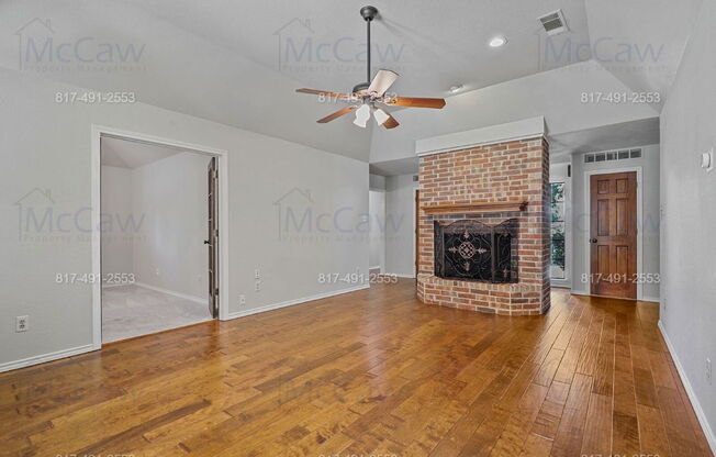 1 CREEKMERE CT