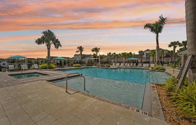 LUXURY LIVING IN VENICE, FL