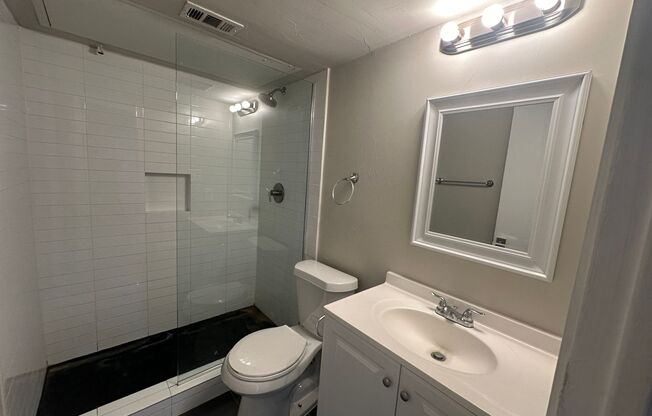 1 bed, 1 bath, 614 sqft, $900