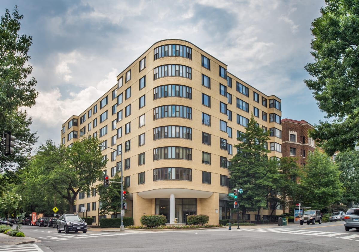 Connecticut House Apartments