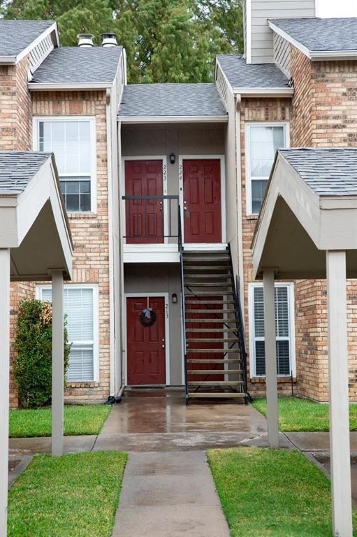 1700 Amelia Ct