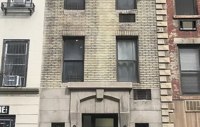 165 East 36th St