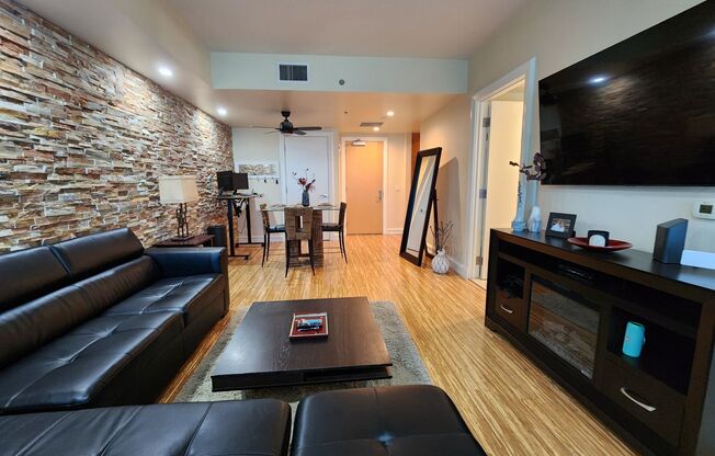 1 bed, 1 bath, $2,175, Unit #1006