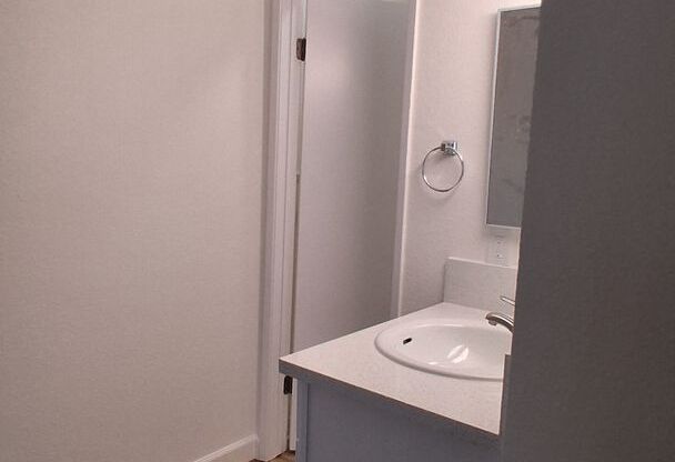2 beds, 2 baths, 836 sqft, $2,450, Unit 205