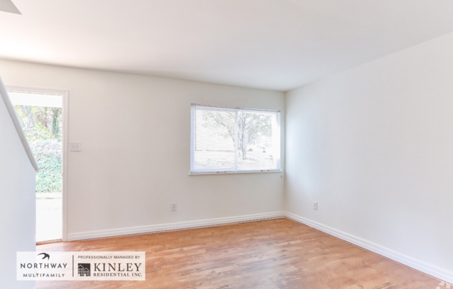 2 beds, 1 bath, 850 sqft, $1,250, Unit 31-E