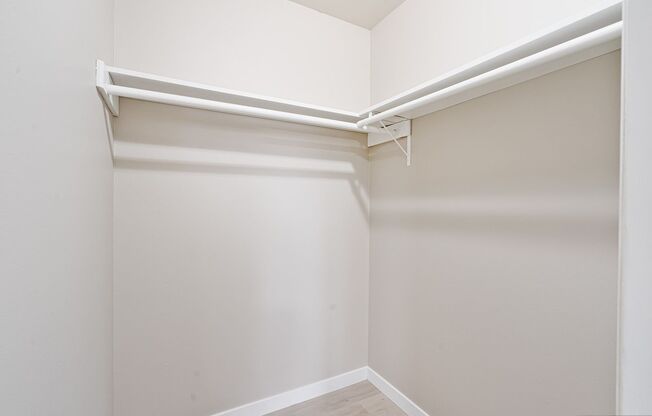 1 bed, 1 bath, 550 sqft, $949, Unit P - 02