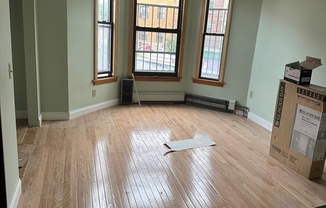 1 bed, 1 bath, 900 sqft, $2,300, Unit 2