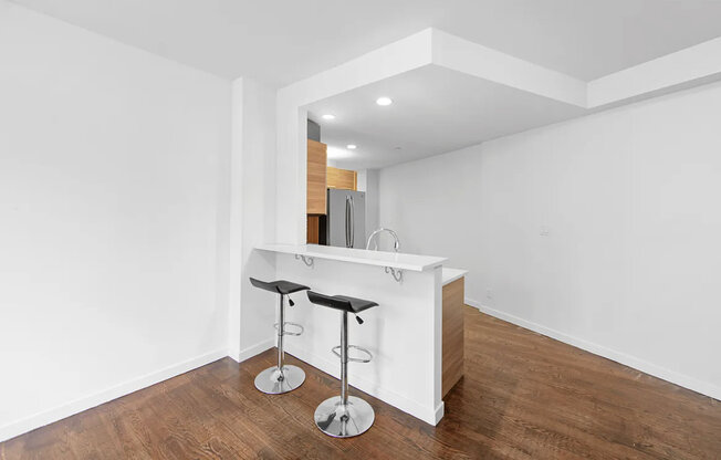 2 beds, 3.5 baths, 1,400 sqft, $3,395, Unit 2C