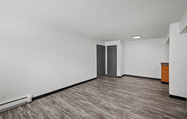 1 bed, 1 bath, 575 sqft, $825, Unit 01-002