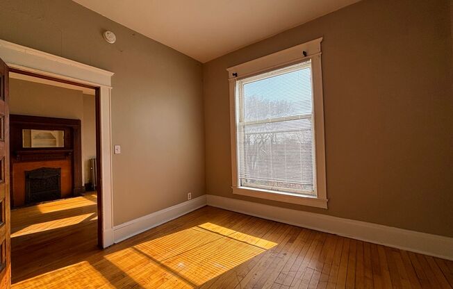 1 bed, 1 bath, 433 sqft, $899, Unit 18