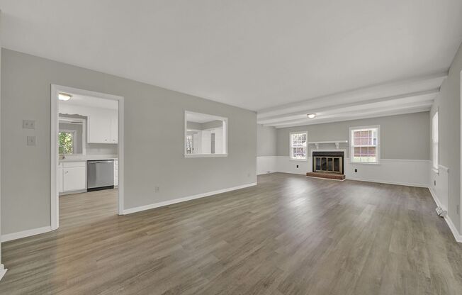 Wonderful Home Near Downtown Matthews!