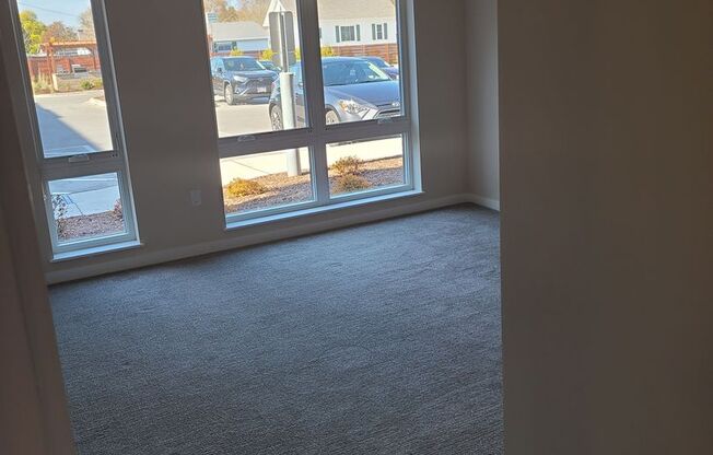 2 beds, 2 baths, 1,130 sqft, $1,825, Unit 206