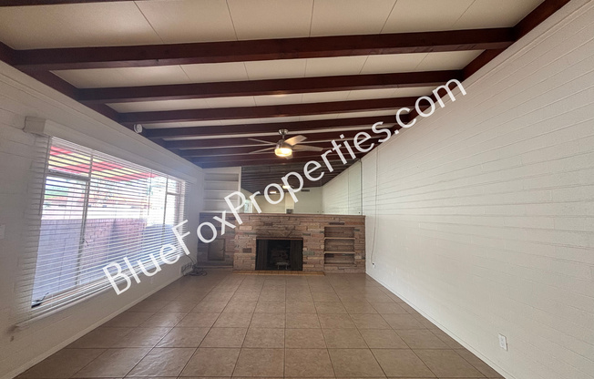 2640 E 10 ST
