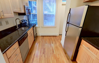 195 COMMONWEALTH AVE