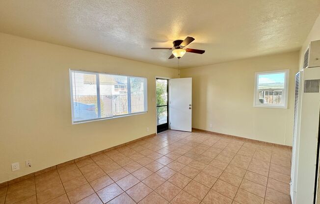 UPCOMING 2 BED 1 BATH COZY CASITA AVAILABLE 12/19/24!!