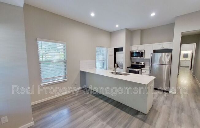 5125 EASTSIDE AVE