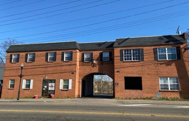 1604-1608 W. Galbraith Road