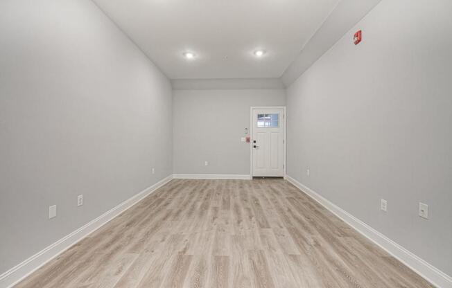 1156 S 52 ST