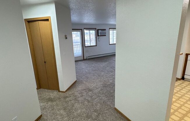 1 bed, 1 bath, 698 sqft, $900, Unit 314