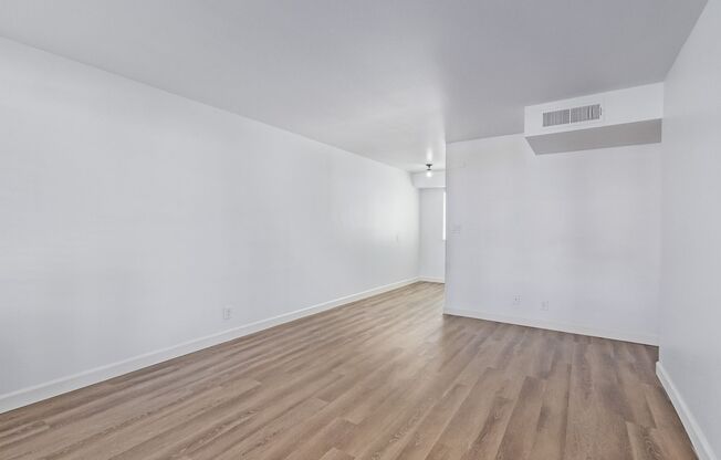 1 bed, 1 bath, $1,125, Unit 16