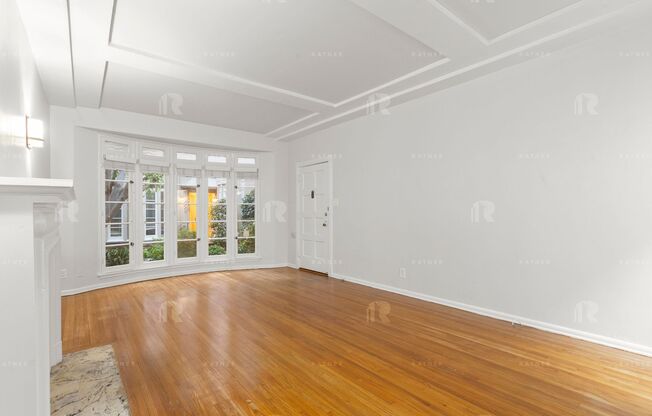 (Ellie:B) 141-143 S. Crescent Drive