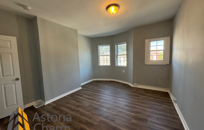 3 beds, 1 bath, $1,650