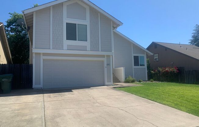 Large 4 bedroom in Orangevale with huge yard
