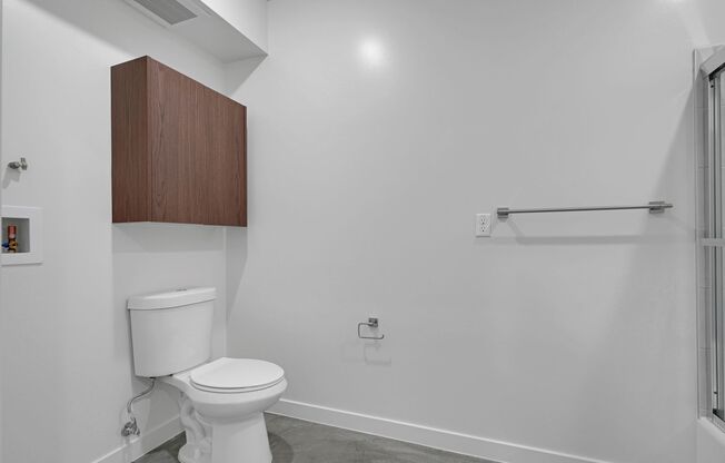 Studio, 1 bath, 425 sqft, $1,995, Unit 404