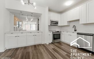 21 E Chestnut St 16B